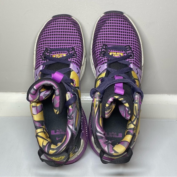 Nike Lebron Witness 7 SE GS Lakers Graffiti Sneakers Size 7Y Shoes - FD0209-001 - Picture 13 of 16